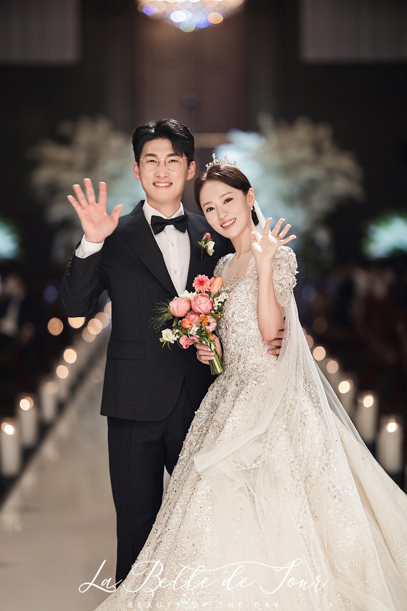 라벨드쥬 서울웨딩타워 본식스냅 — 마지막 커플 세로