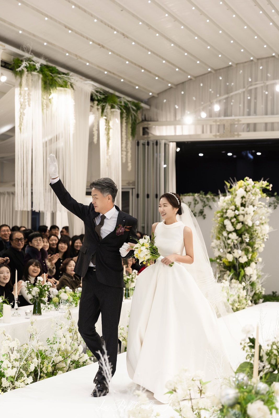 라벨드쥬 천안 모나무르 본식스냅 — 예식 장면