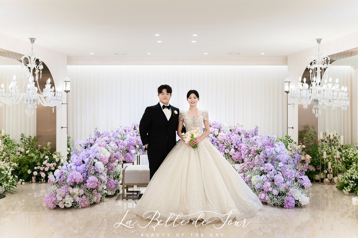 라벨드쥬 로얄파크컨벤션 로얄홀 본식스냅 — 밝은 홀 예식 와이드