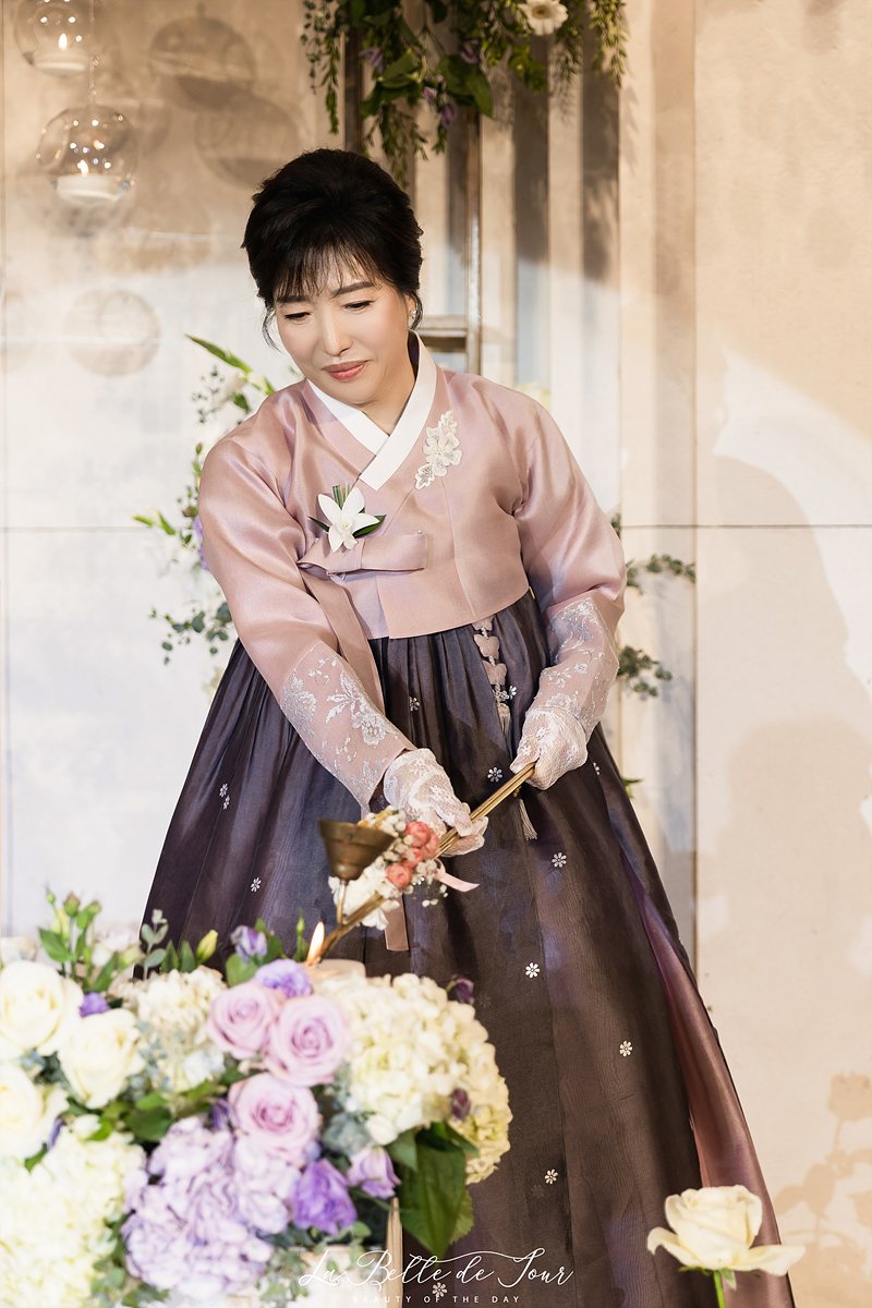 라벨드쥬 엘리에나호텔 임페리얼홀 본식스냅 — 신부 부친 입장 버진로드