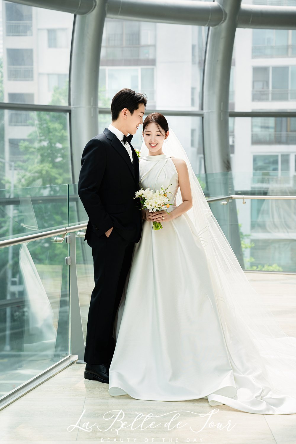 라벨드쥬 여의도 FKI플라자 본식스냅 — 신부 단독